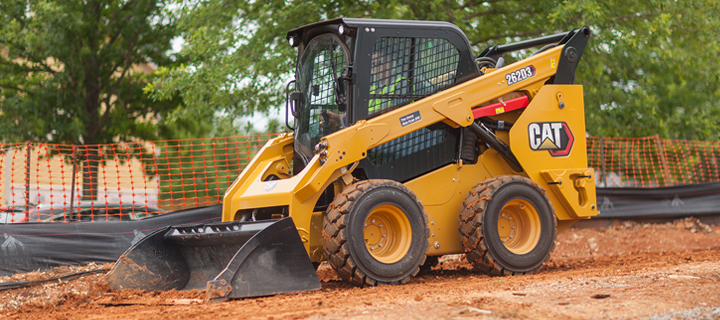 HAW Cat D3 Series Loaders_blog header_720 x 320_02.20